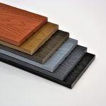 Puitimitatsiooniga WPC aialipp